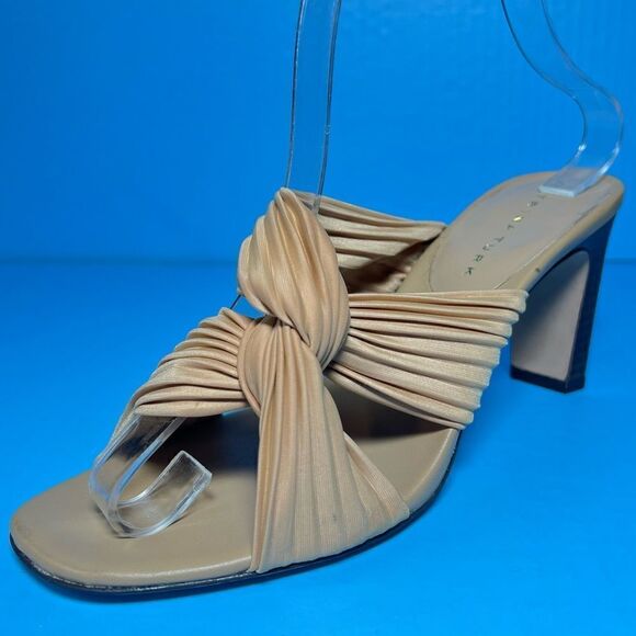 Trina Turk Womens Meadows Mule Sandal in Nude Neutral 8M - Picture 1 of 13